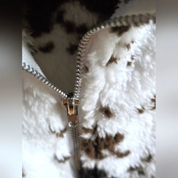 NWOT Women's Cow Print Fleece Vest - Picture 2 of 3